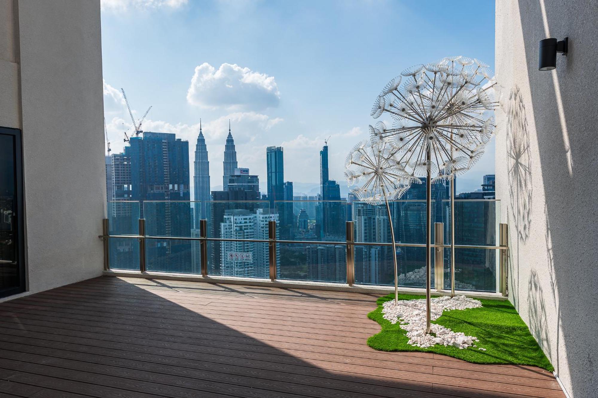 Agile Bukit Bintang Facehome, Trx, Pavilion, Kl — Photos 1